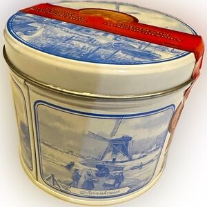 ORIGINAL STROOPWAFLES TIN 4”x3.25 BLUE WHITE WINDMILL TILBURG HOLLAND—NO WAFFLES